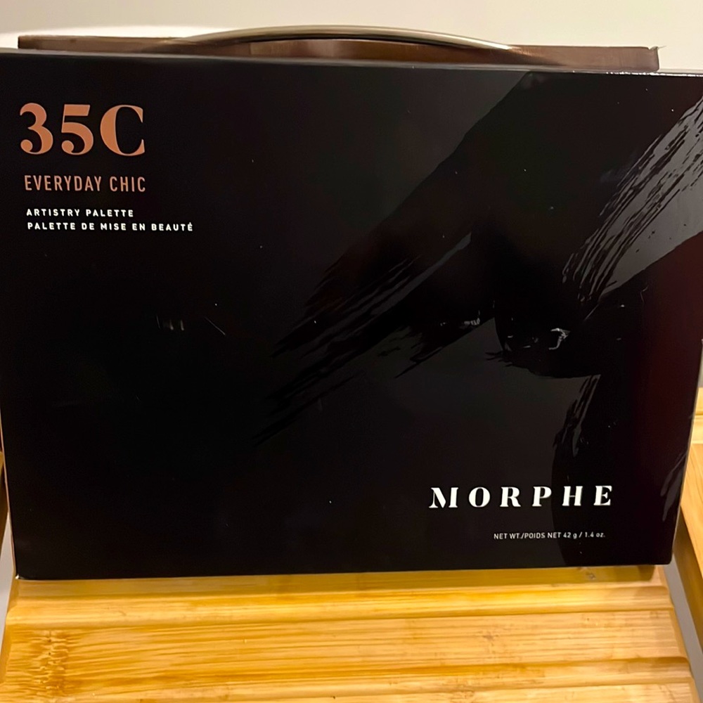 NIB Morphe 35C Everyday Chic Artistry Palette